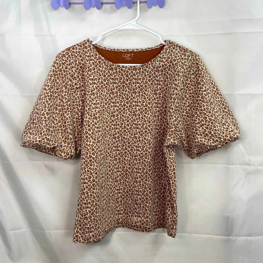LOFT women's cream brown leopard thick knit puff sleeve stretch casual blouse XS